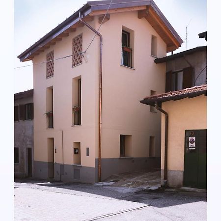 Al Salto Del Gatto Bed & Breakfast Schianno Exterior photo